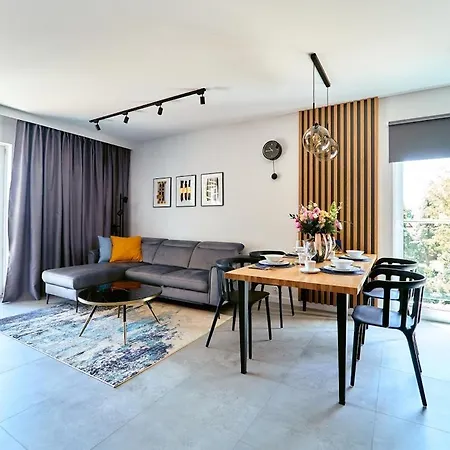 Laguna 36 Lux * 波兰尼卡-兹德鲁伊