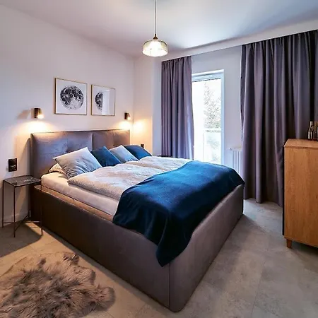 Laguna 36 Lux ポラニツァ・ズドゥルイ