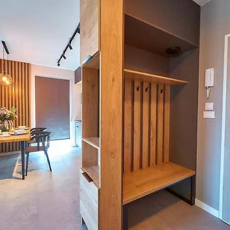 Laguna 36 Lux アパート